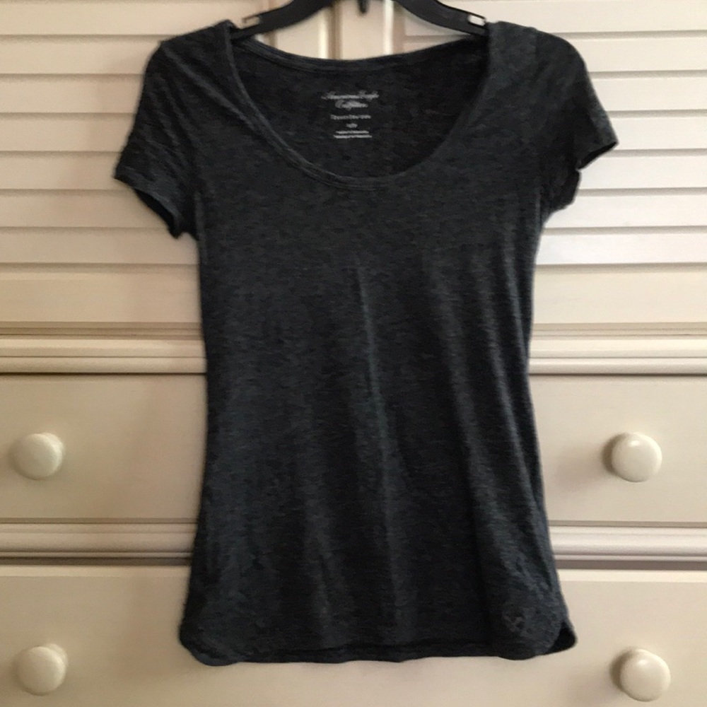 Gray tee